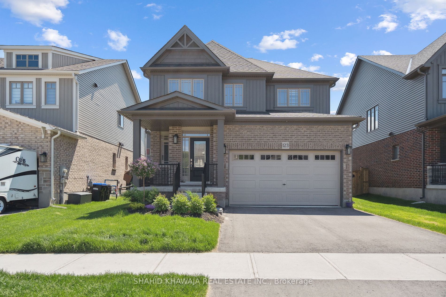 123 Plewes Dr