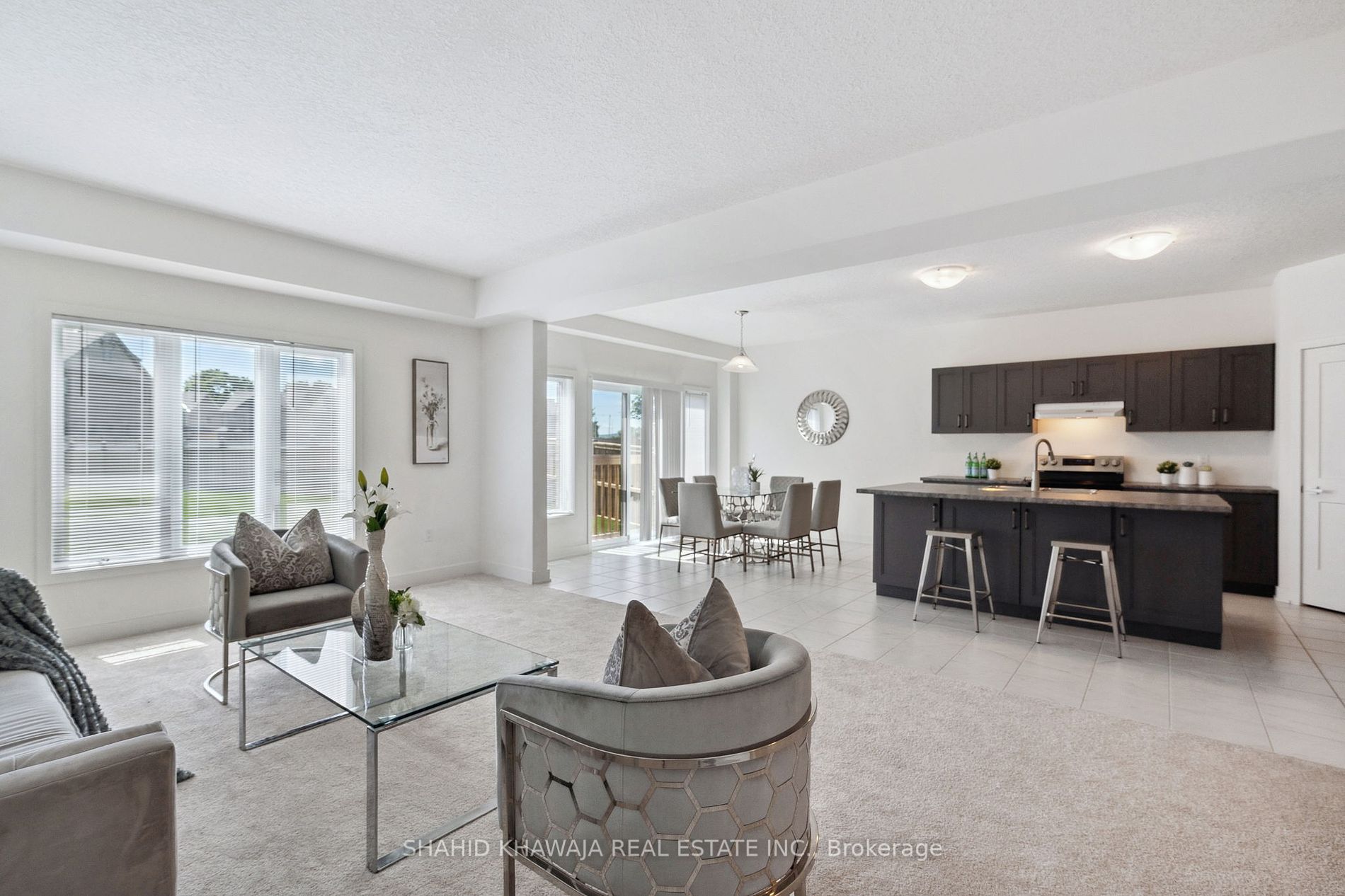 123 Plewes Dr