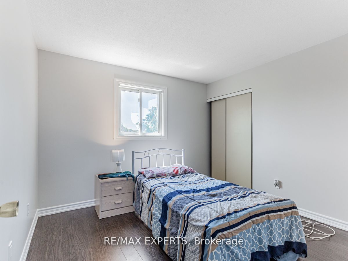 135 Livingstone St W, #Upper