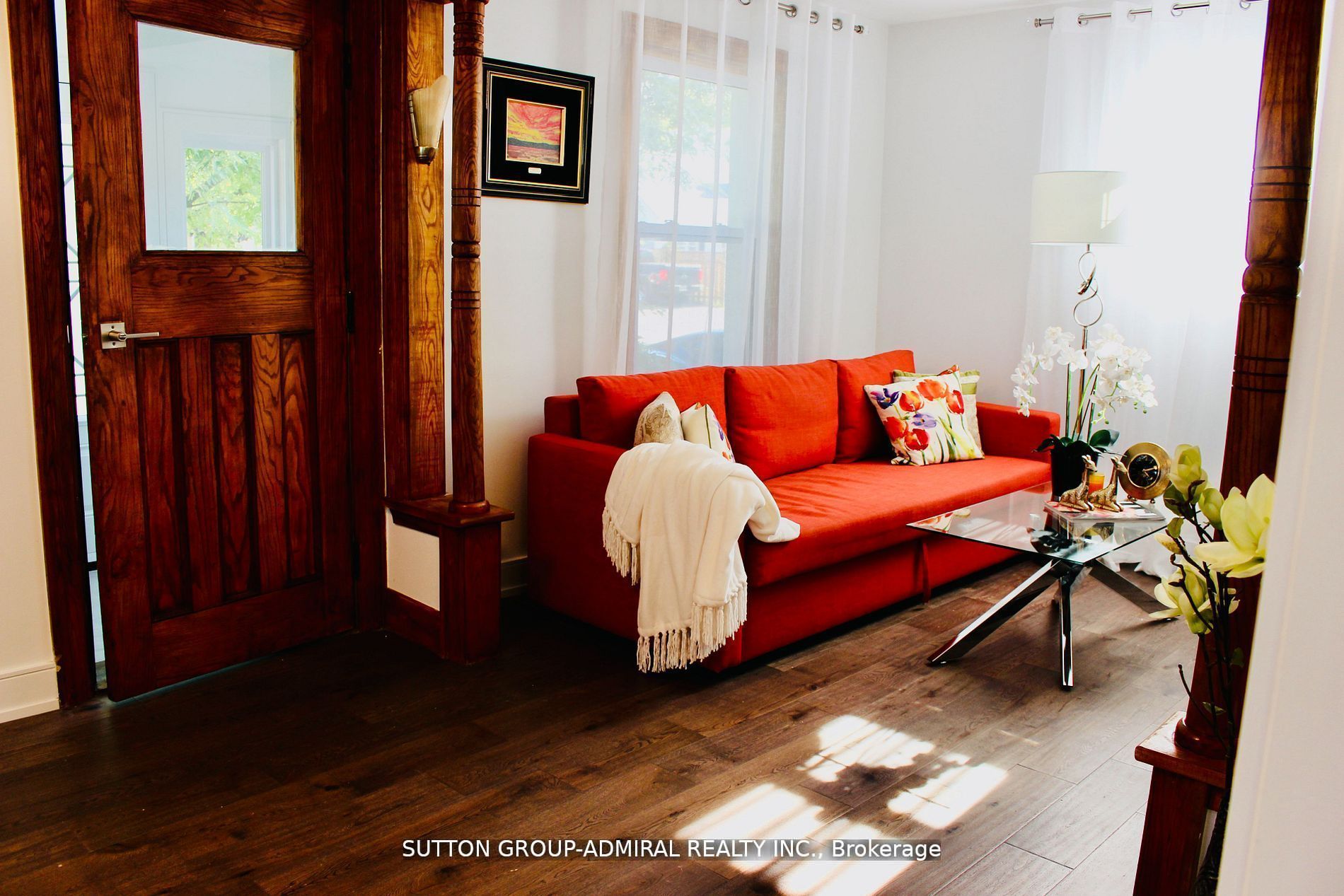 8 South Street W