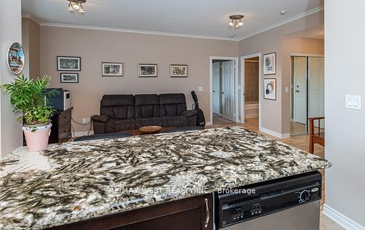354 Atherley Rd, #313