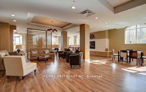 354 Atherley Rd, #313