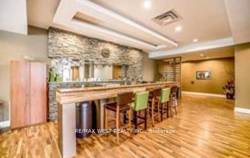 354 Atherley Rd, #313