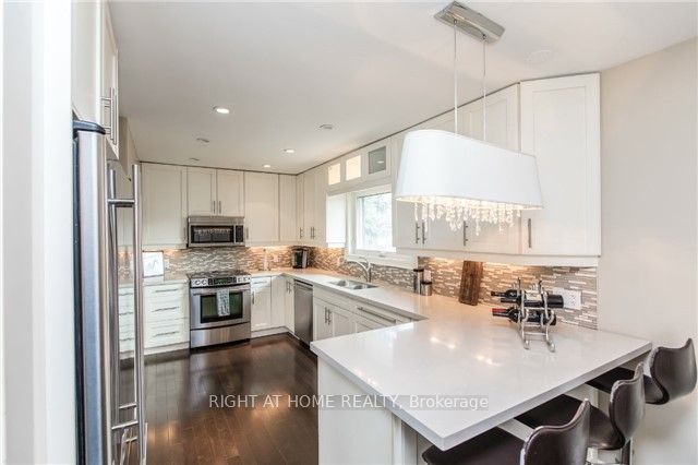 55 Steel St