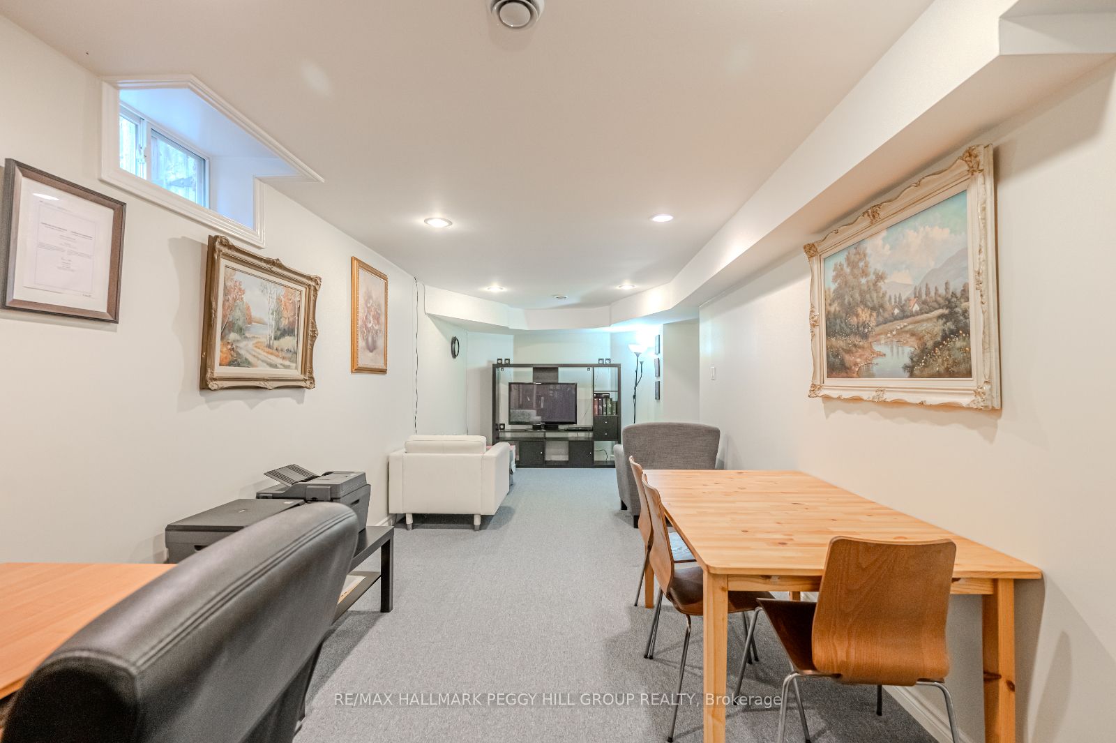 22 Macmillan Cres