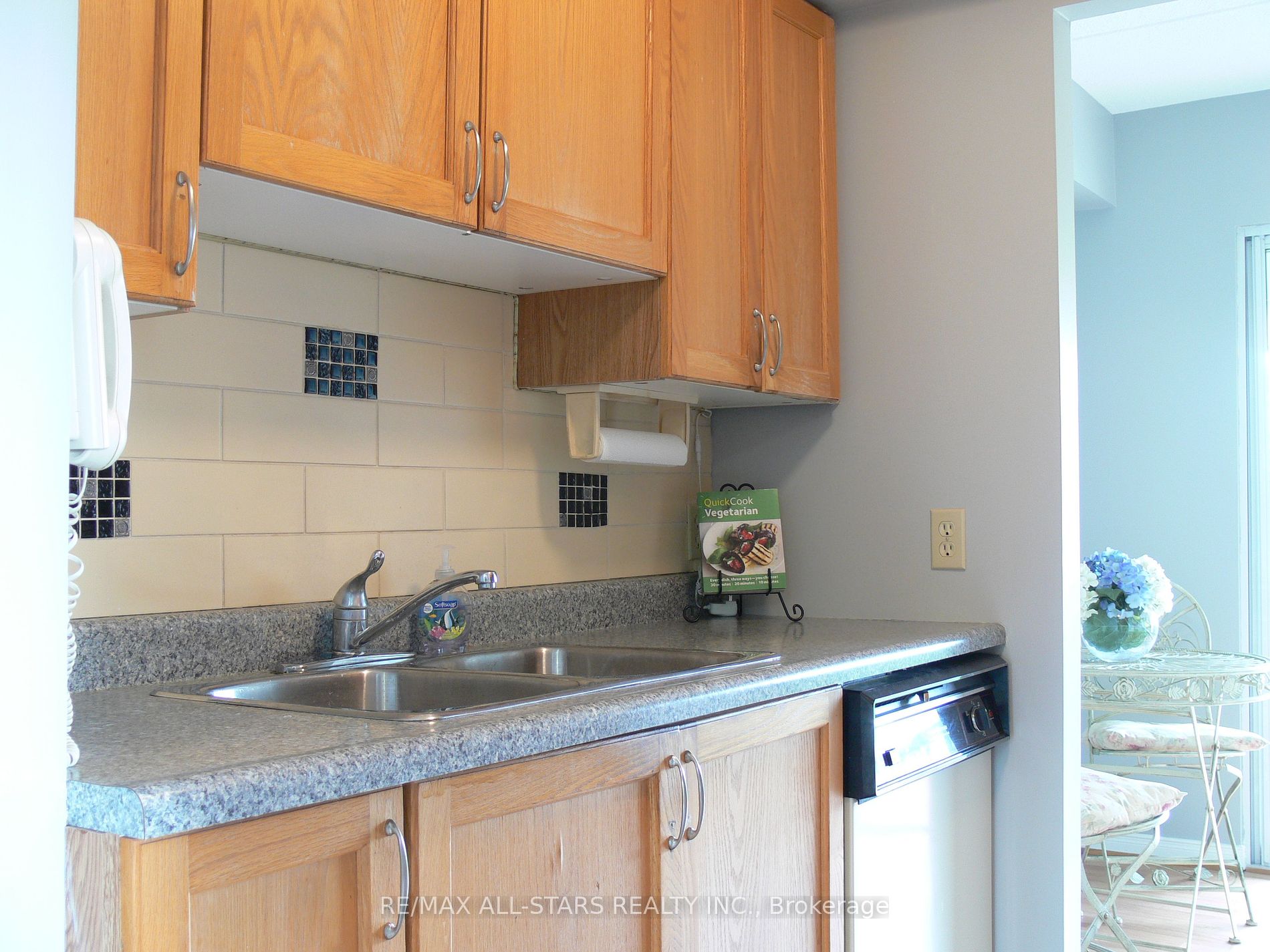 54 Fittons Rd W, #506