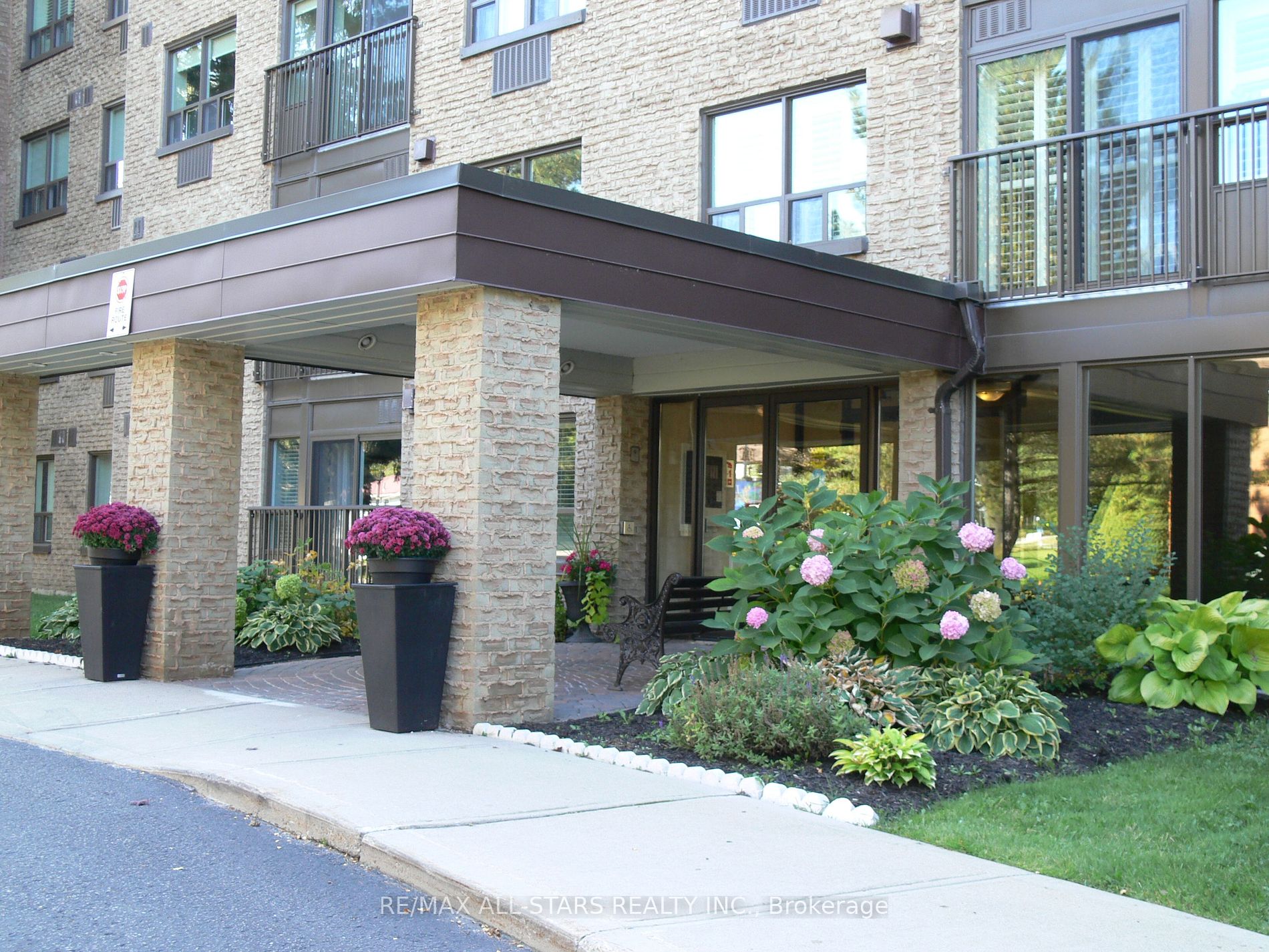 54 Fittons Rd W, #506