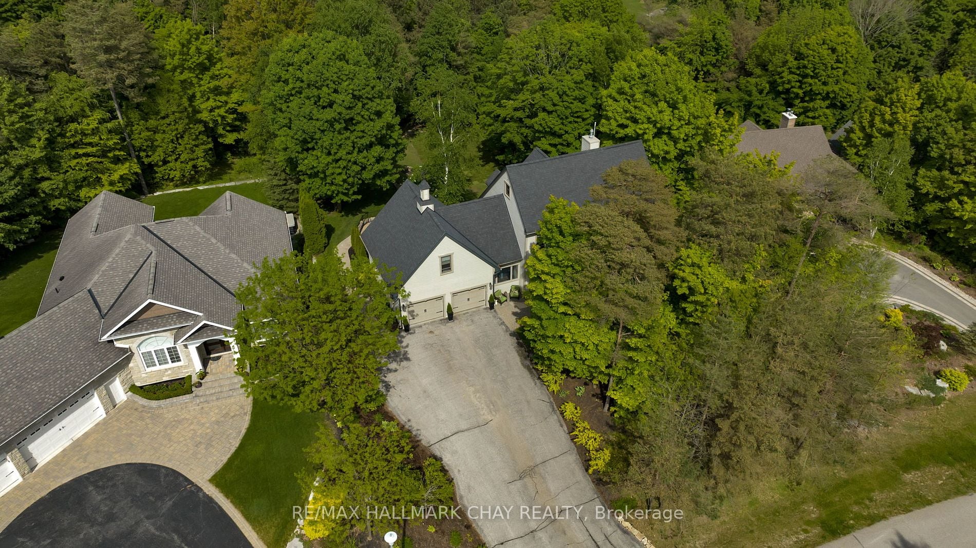 9 Bridle Path