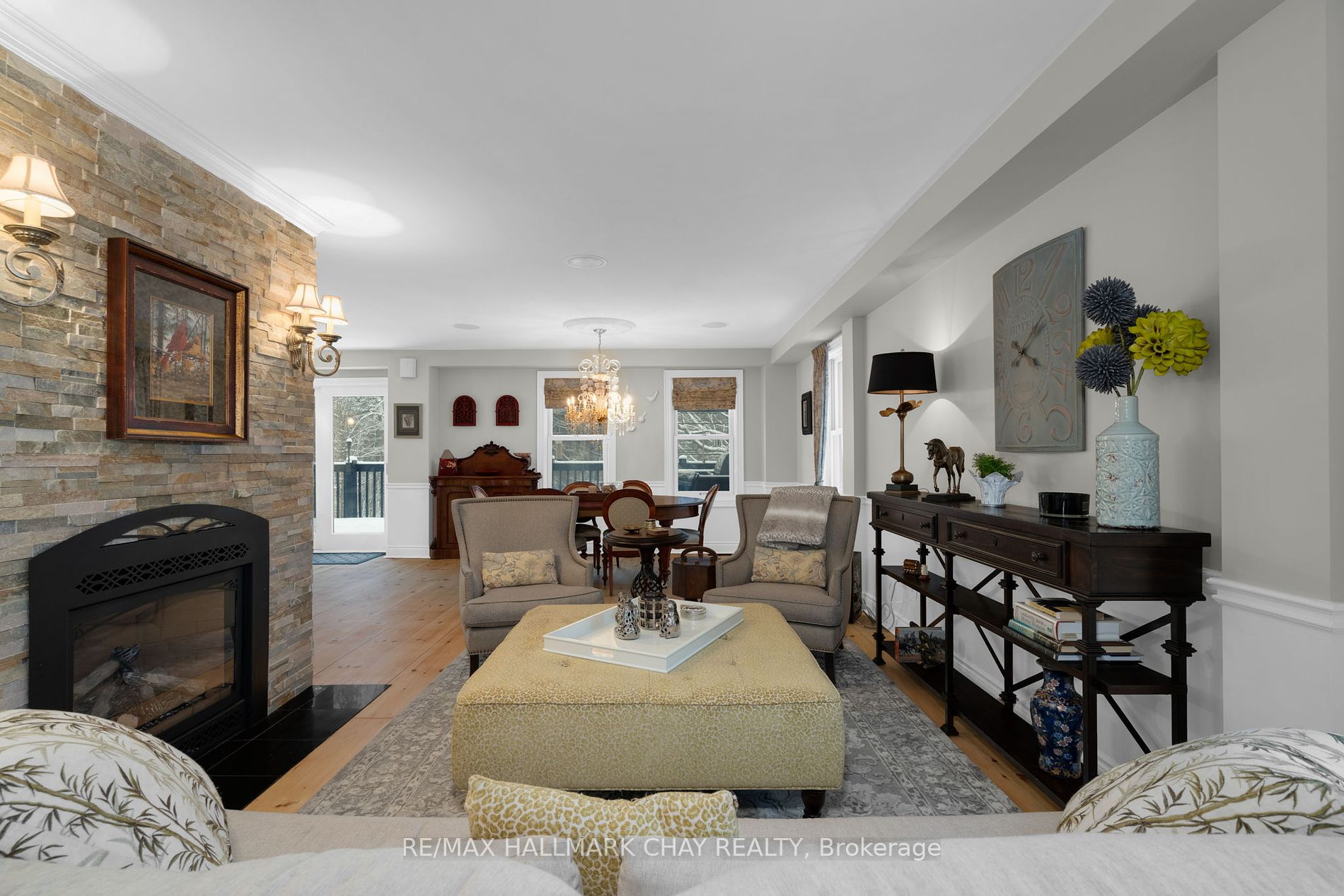 9 Bridle Path