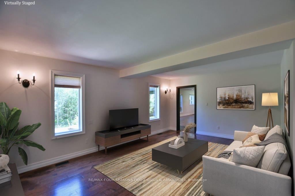 20 Forest Dr