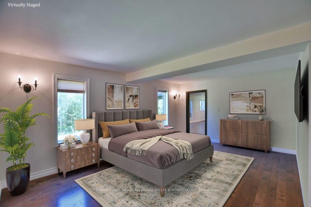 20 Forest Dr