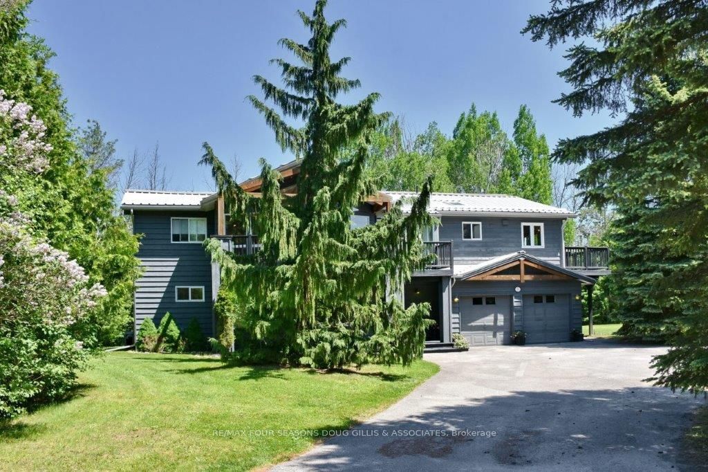 20 Forest Dr