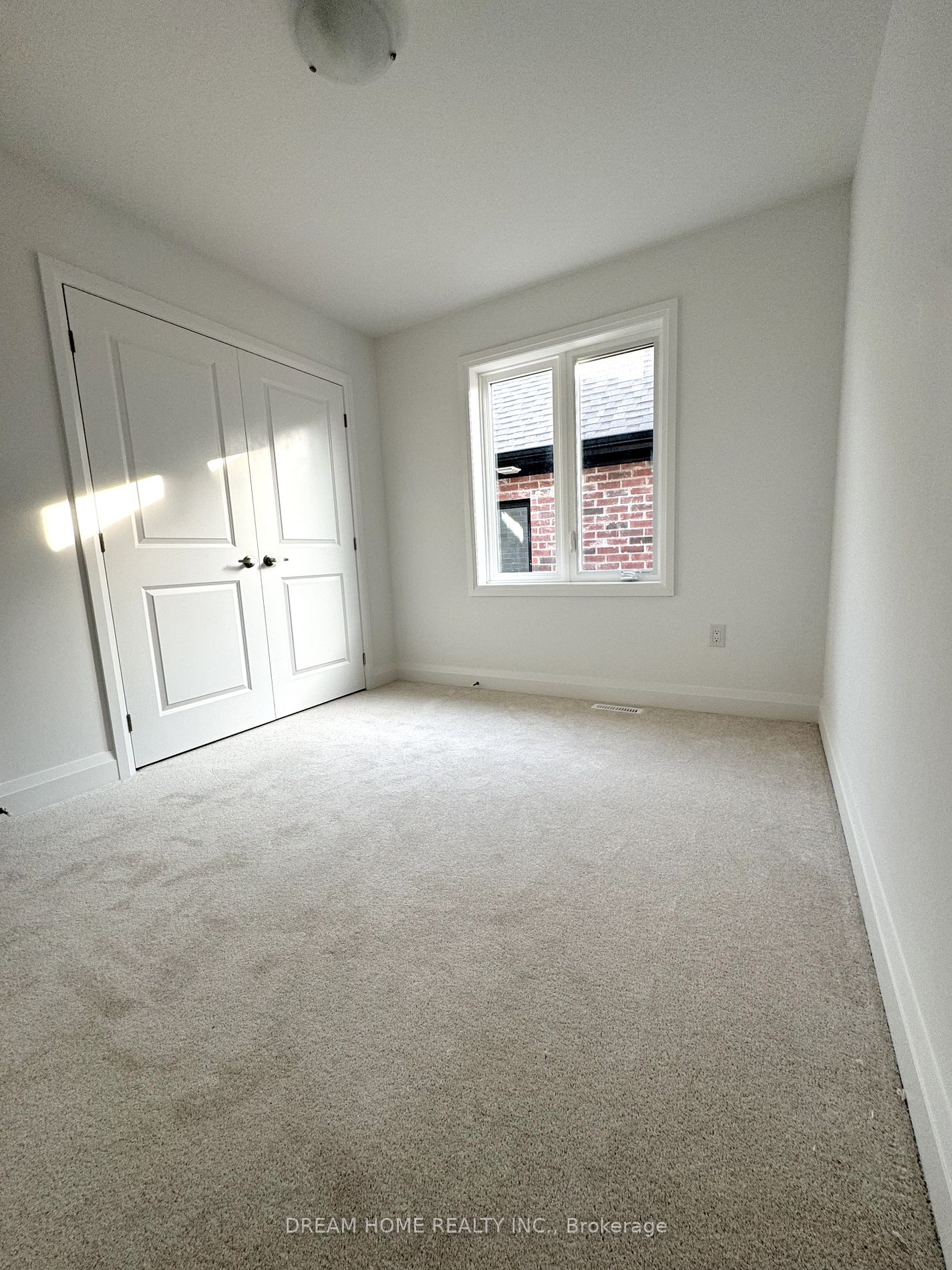 7 Gateway Drive