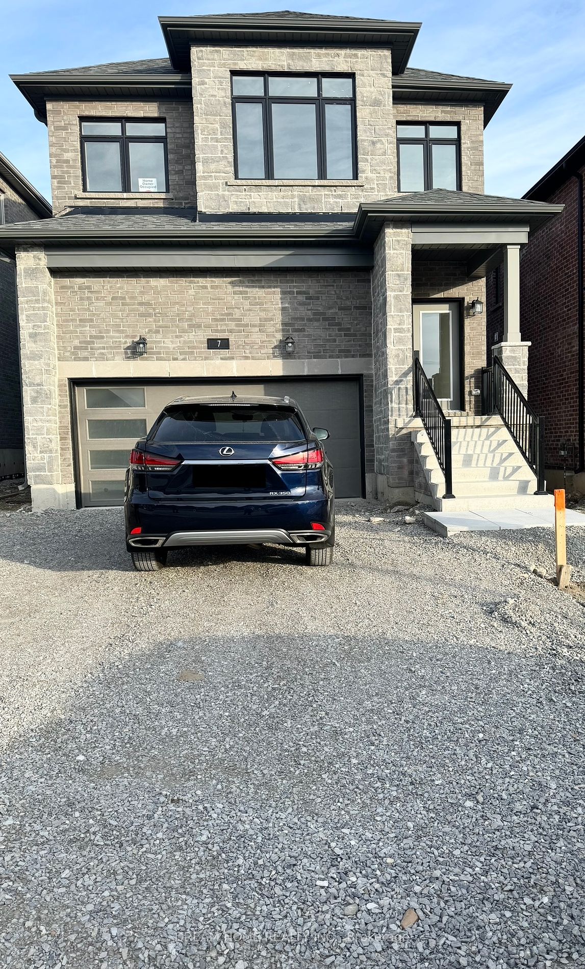 7 Gateway Drive