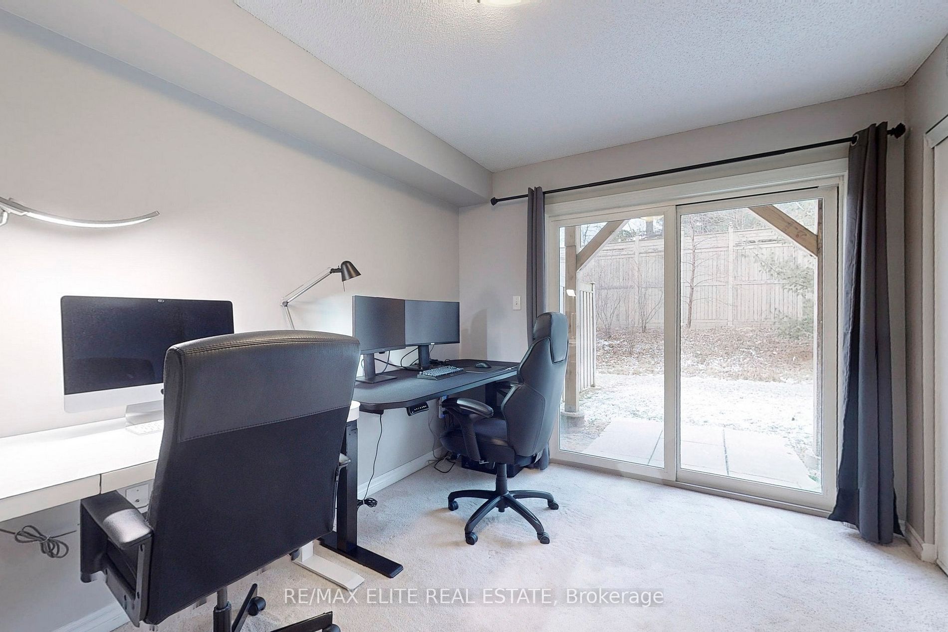 57 Ferndale Dr S, #9