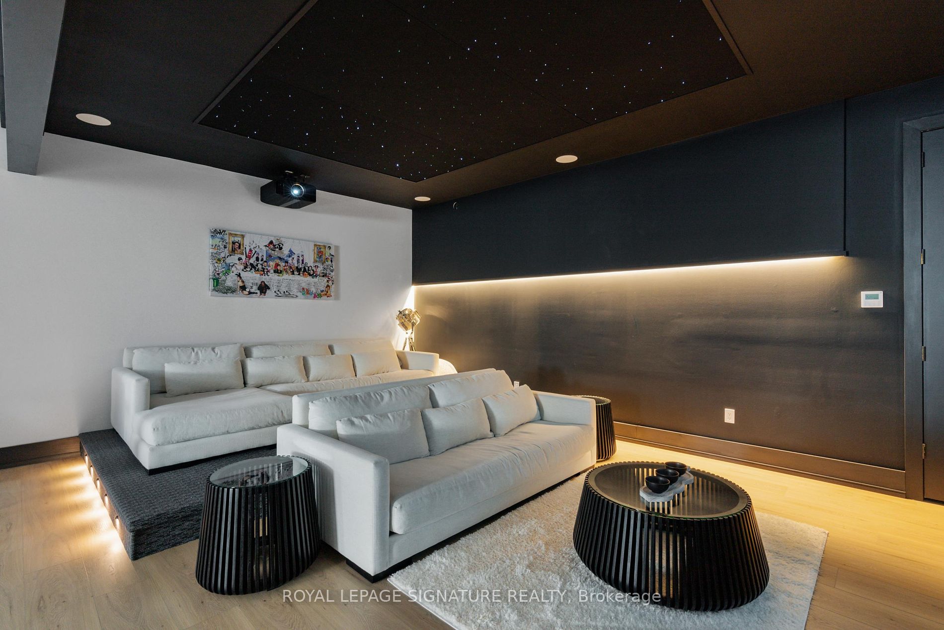 4 Raintree Court