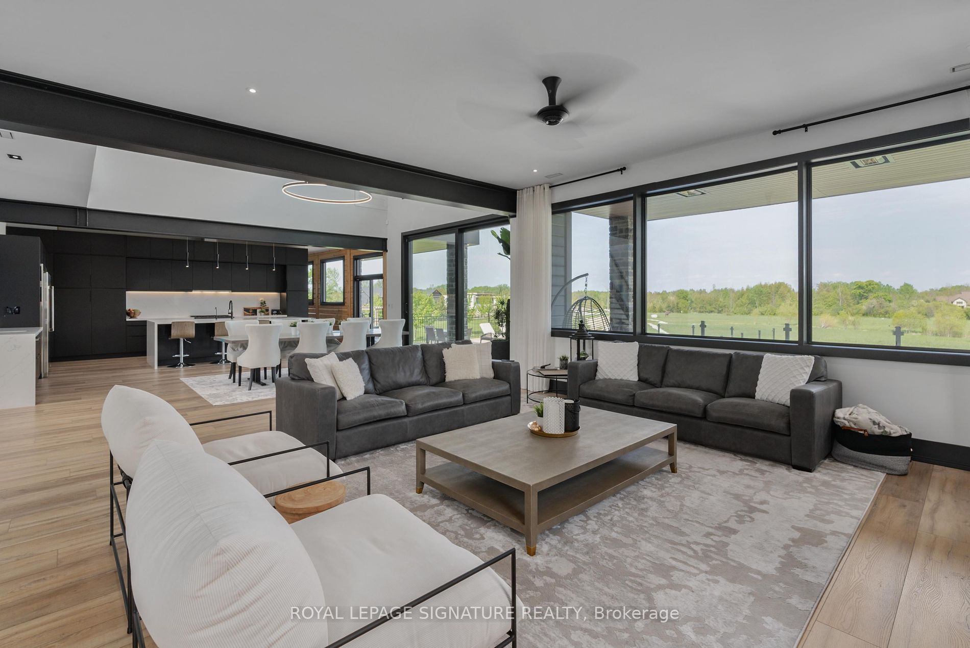 4 Raintree Court