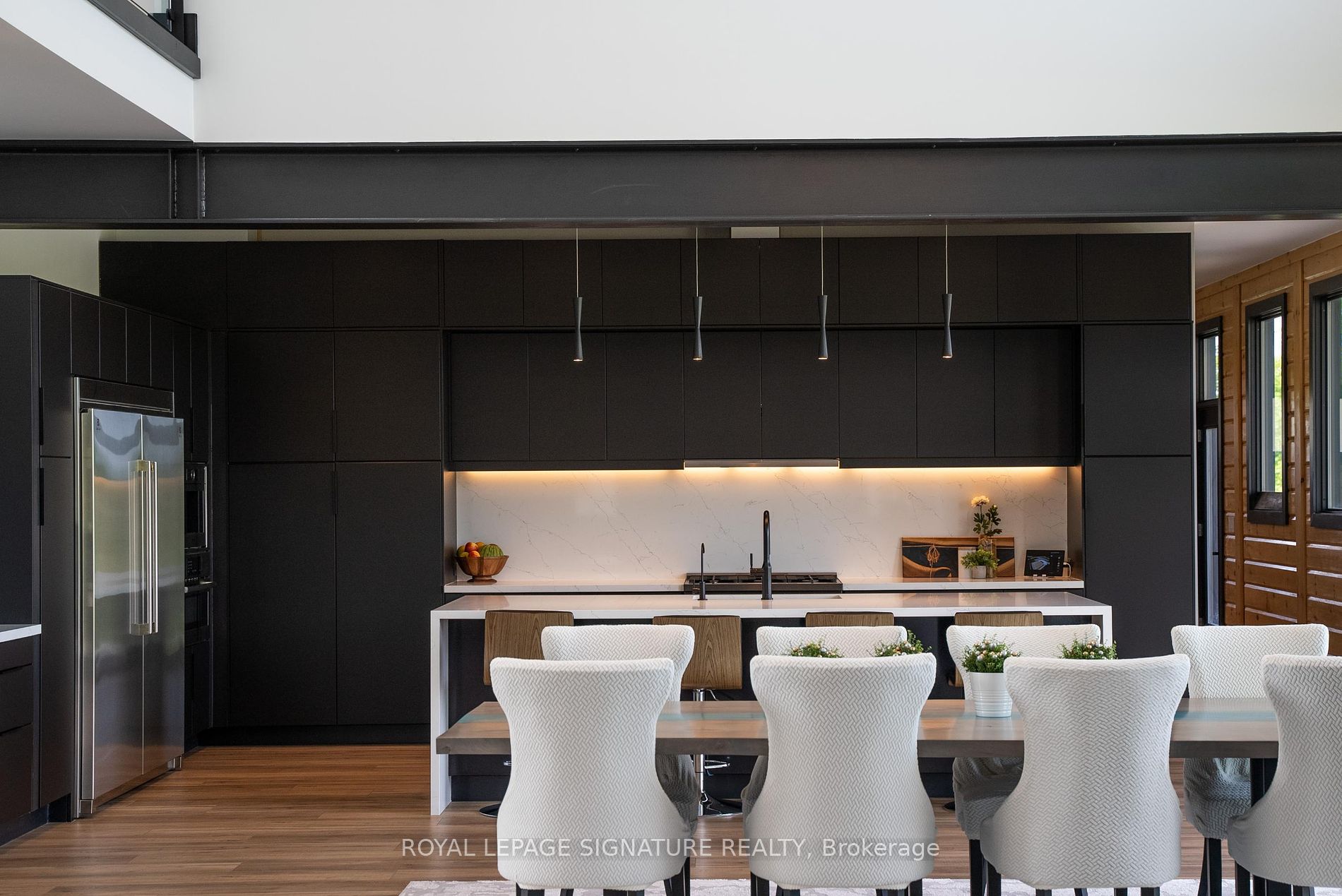 4 Raintree Court