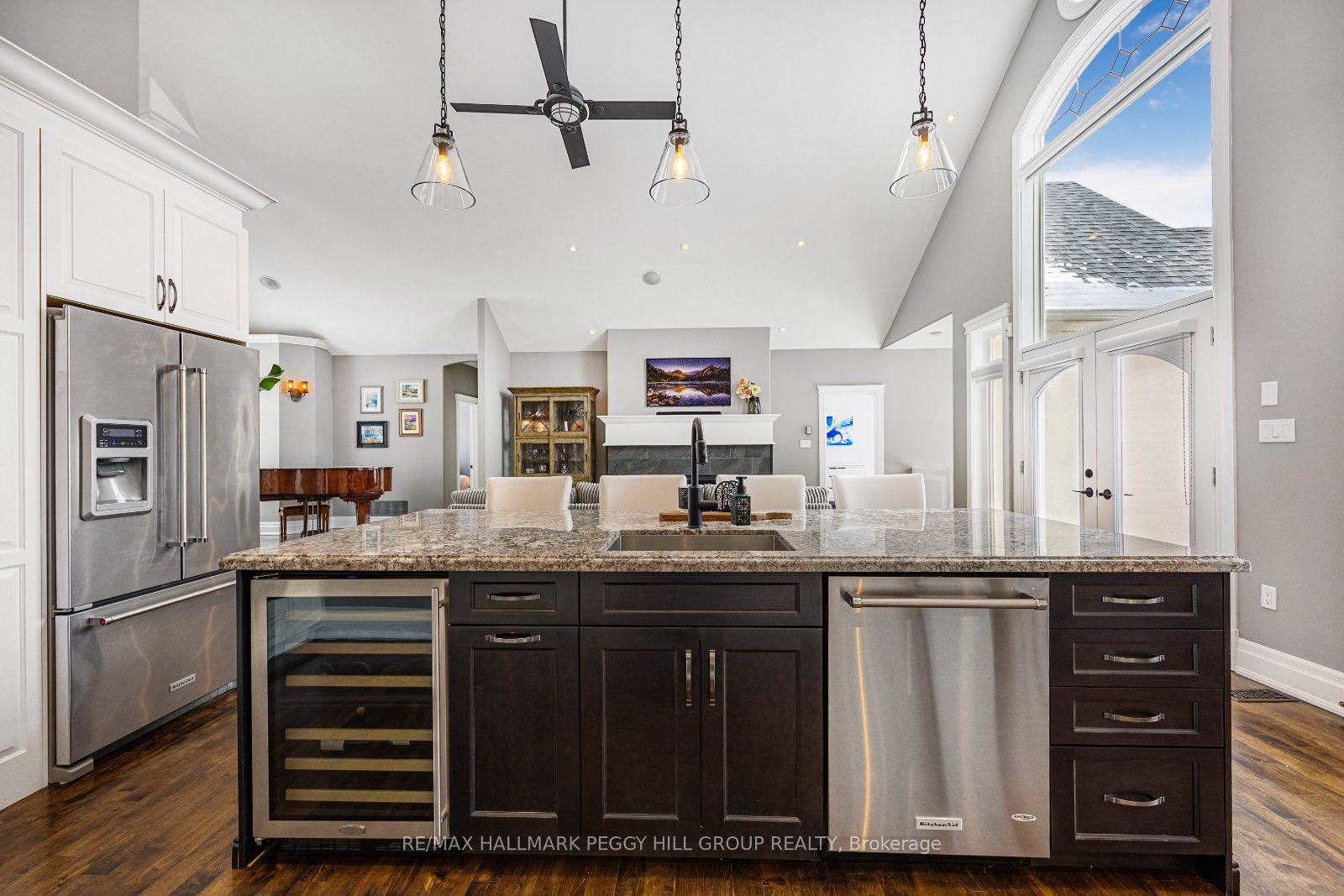 16 Bridle Trail