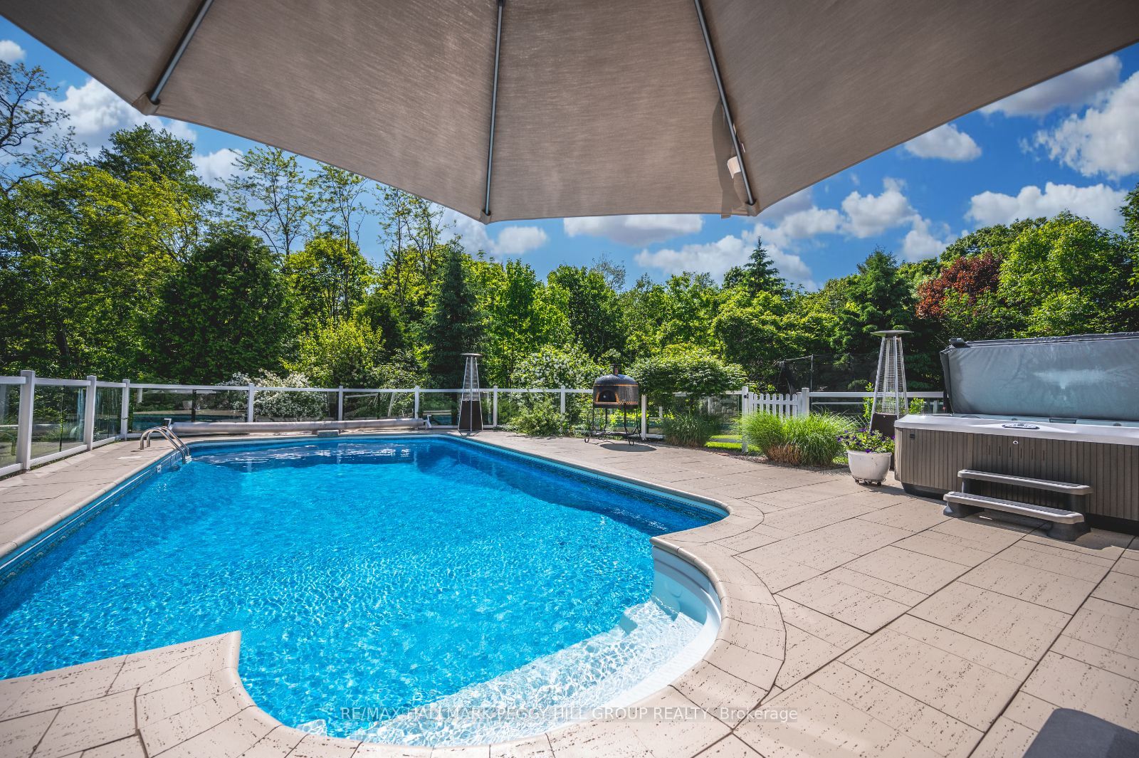 16 Bridle Trail