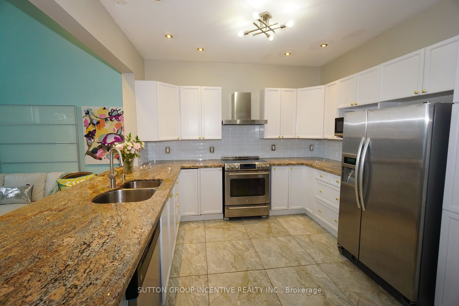 23 Sovereign's Gate