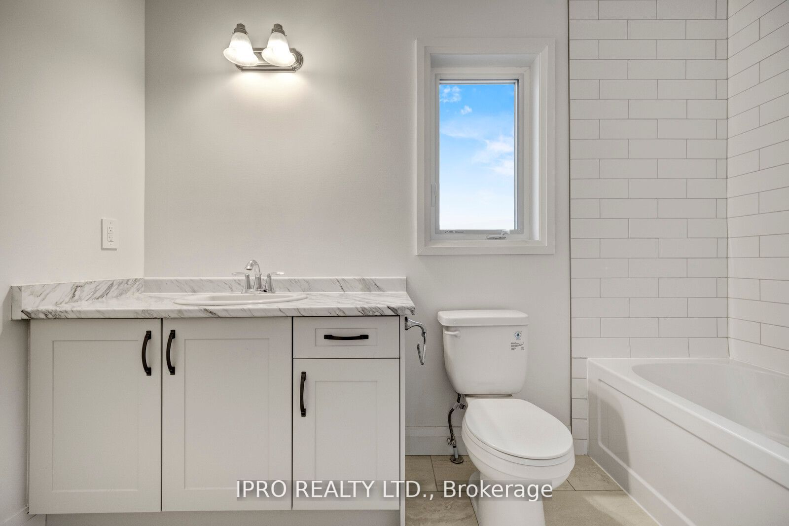 76 Ritchie Cres
