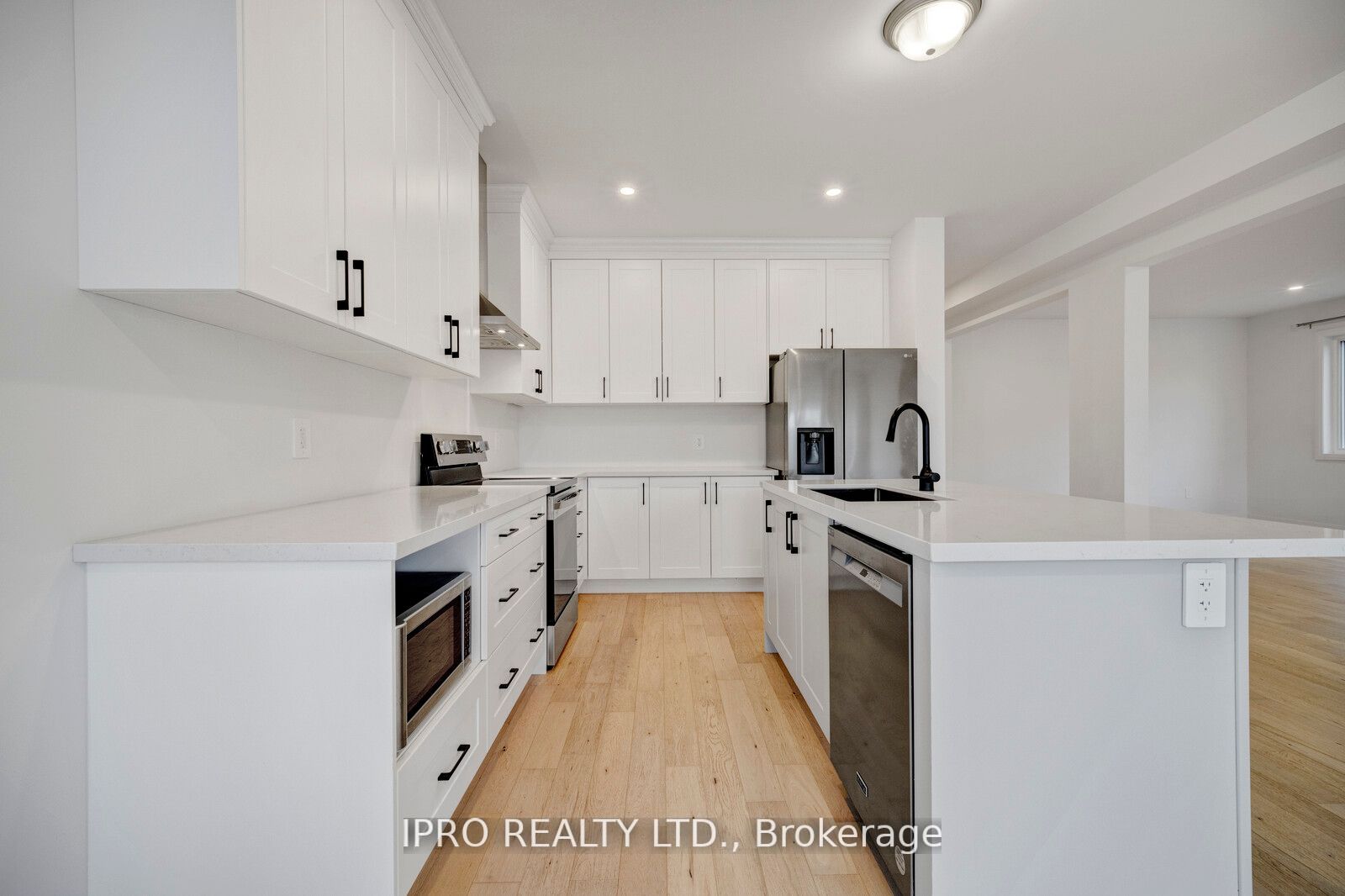 76 Ritchie Cres