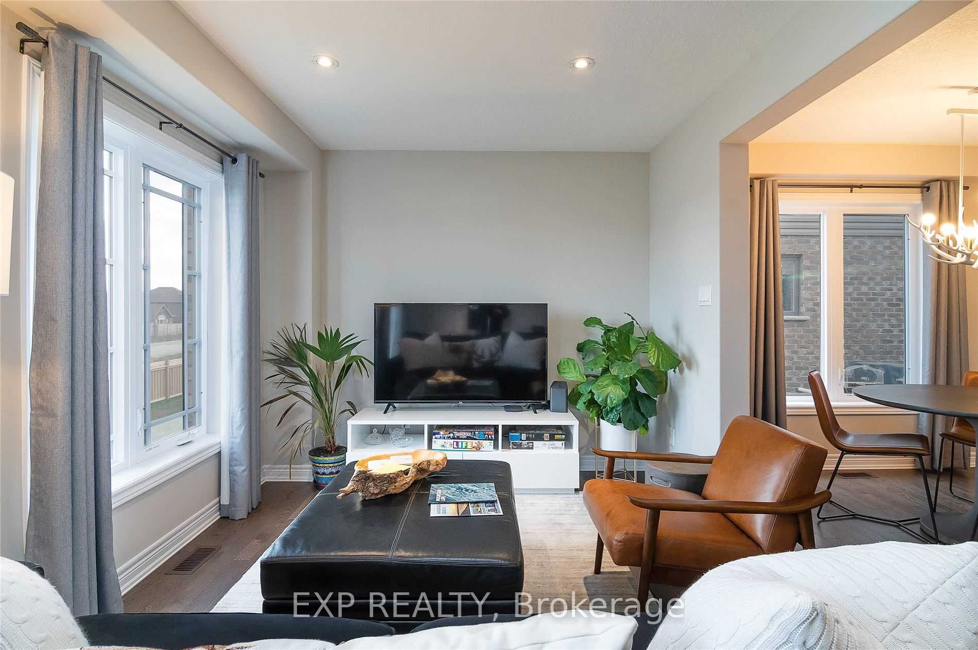 23 Archer Ave
