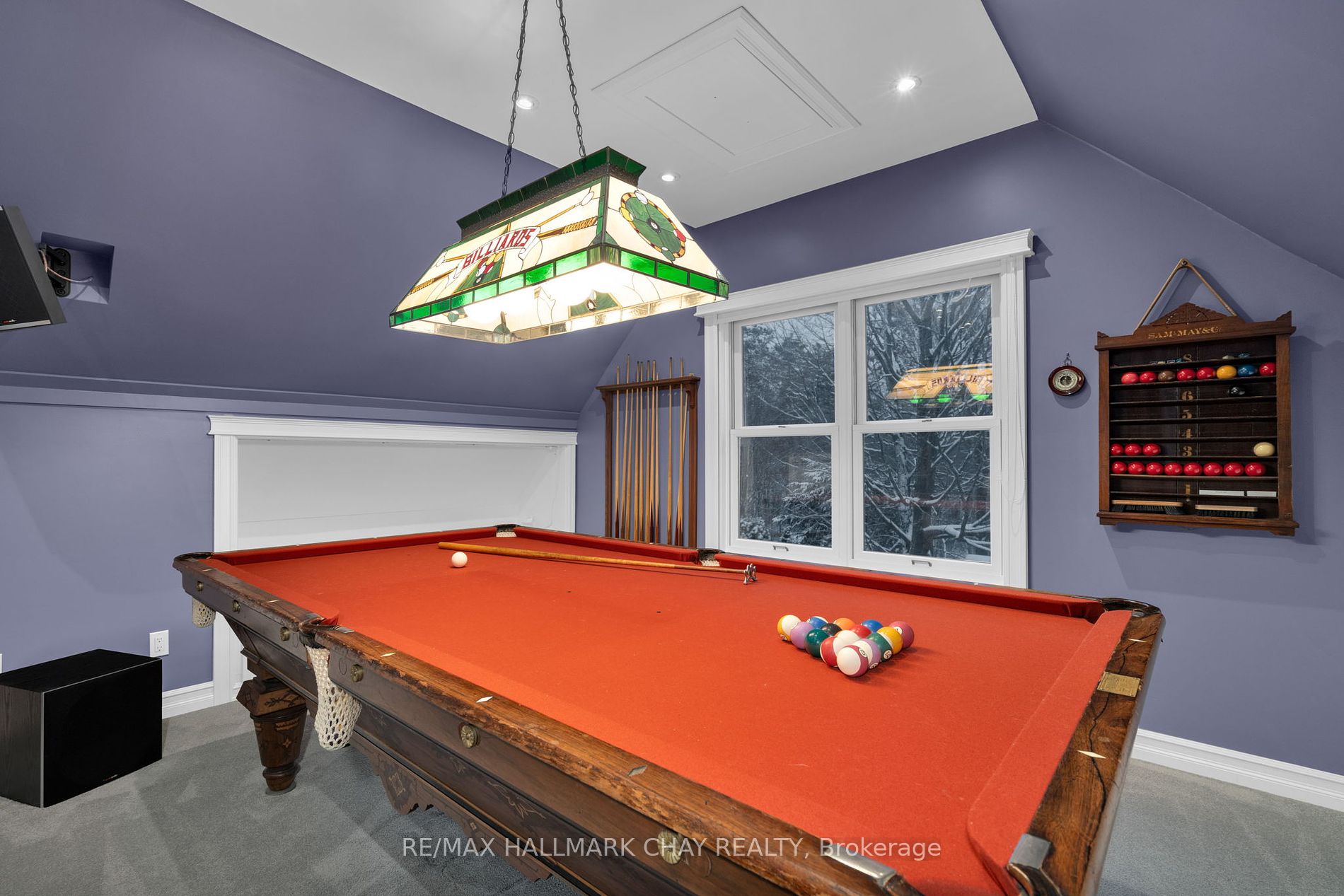 9 Bridle Path