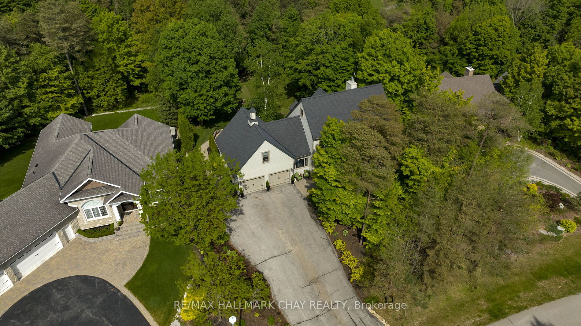 9 Bridle Path