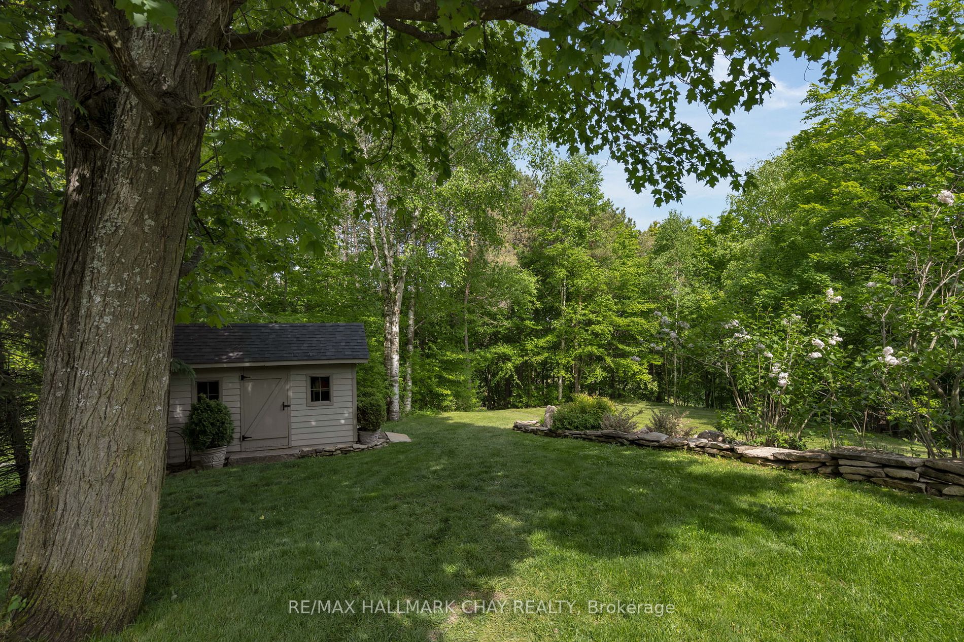 9 Bridle Path