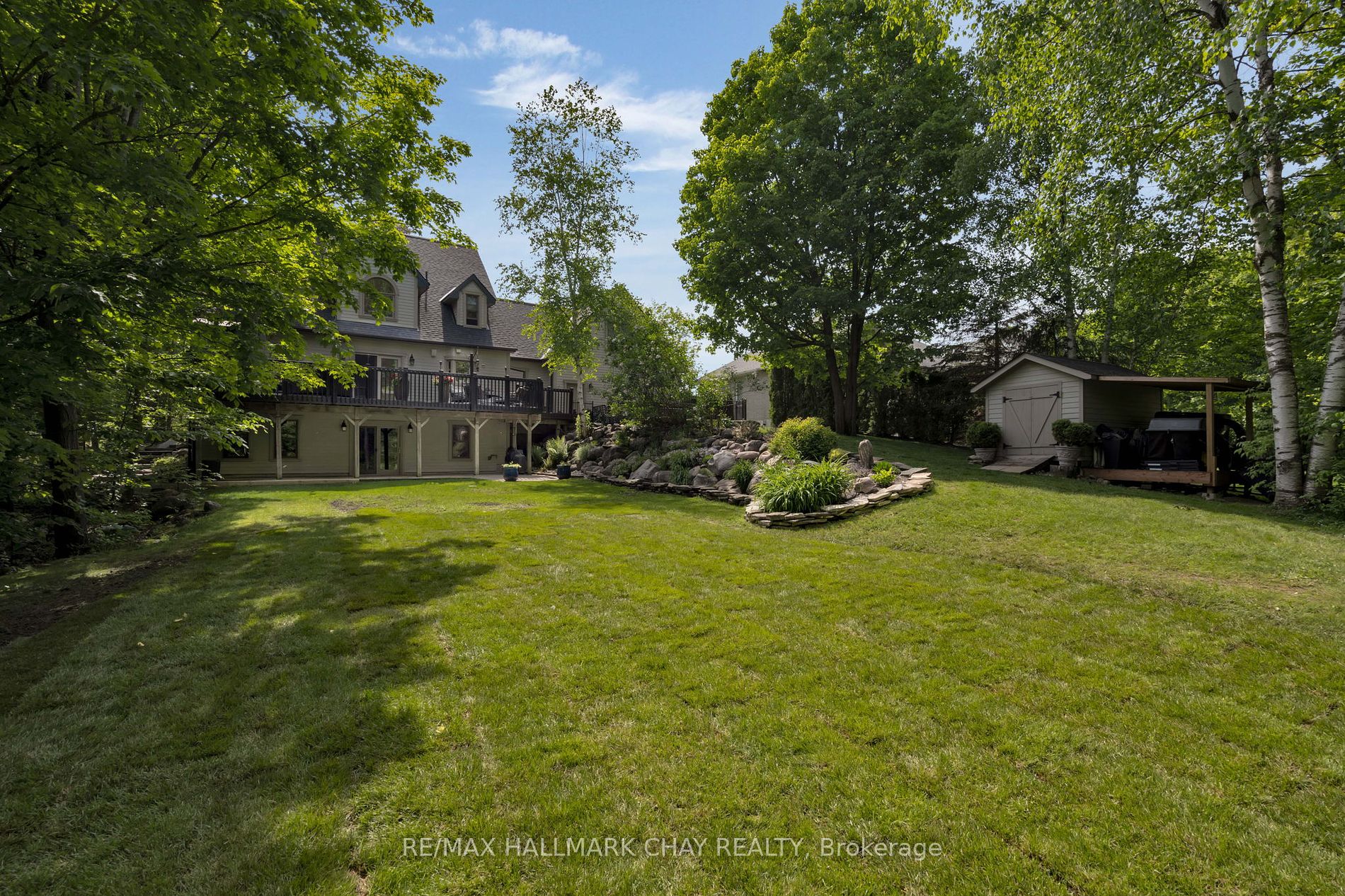 9 Bridle Path