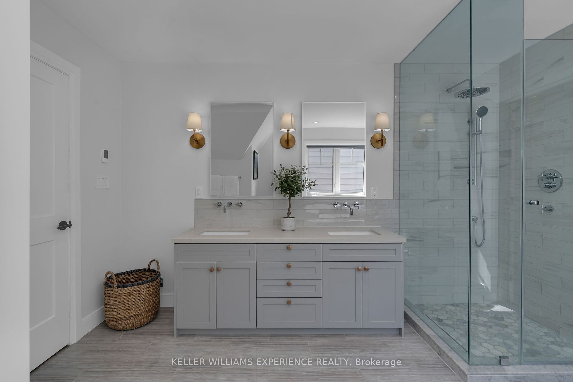 98 Shanty Bay Road