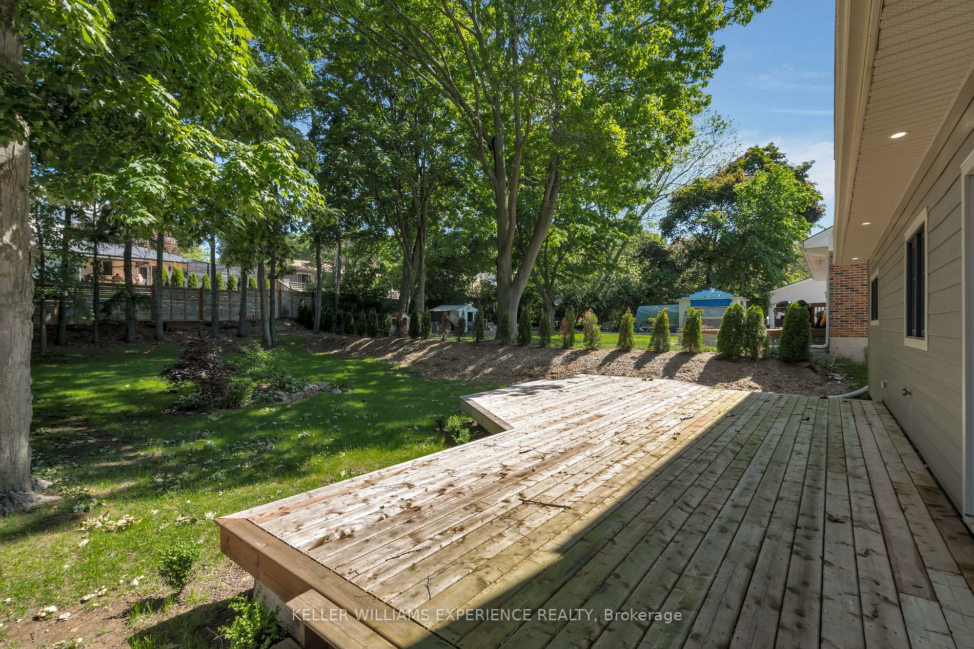 98 Shanty Bay Road