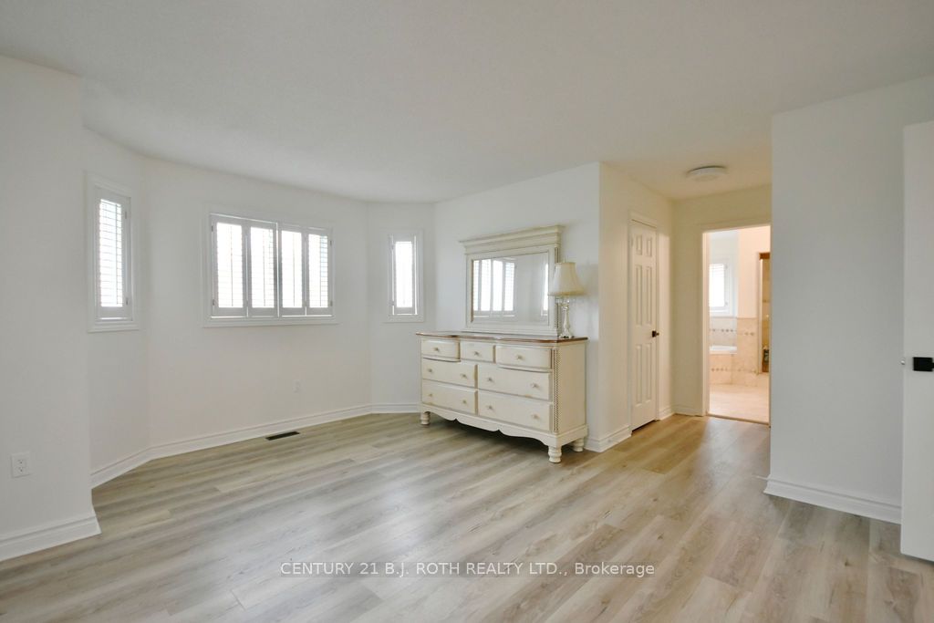 58 Brushwood Cres