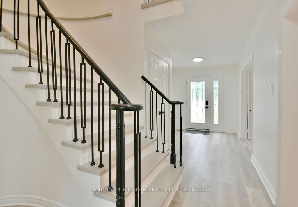 58 Brushwood Cres