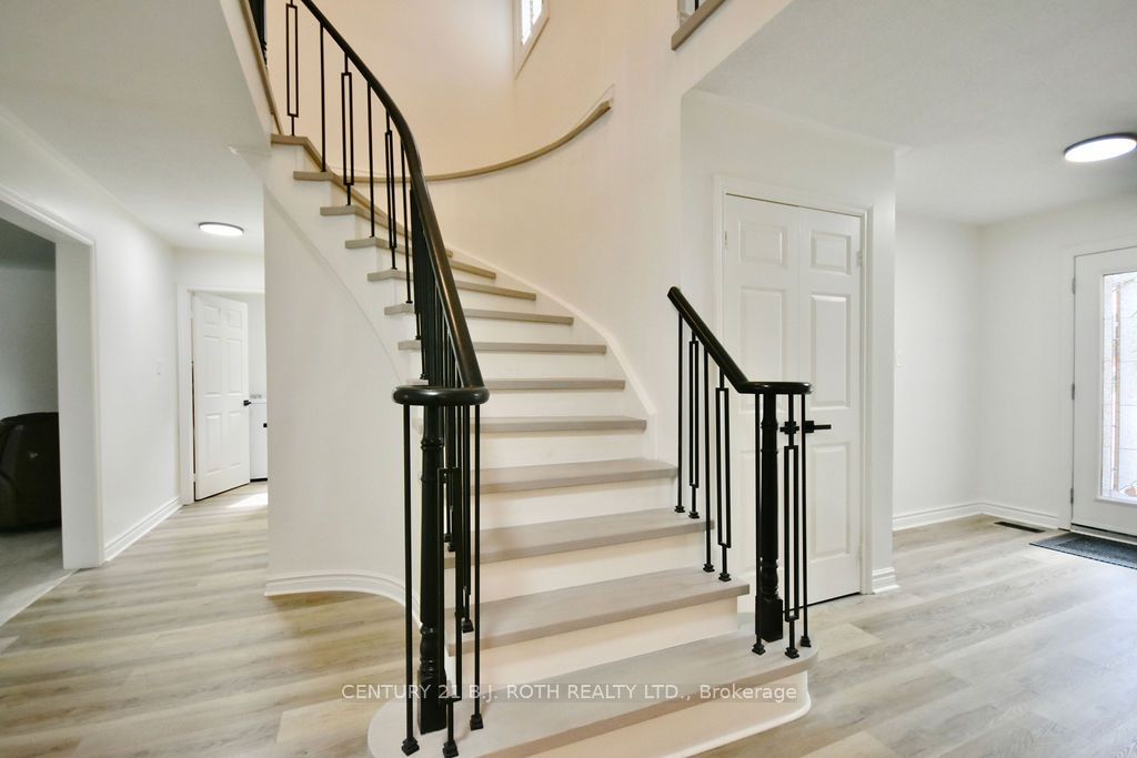58 Brushwood Cres