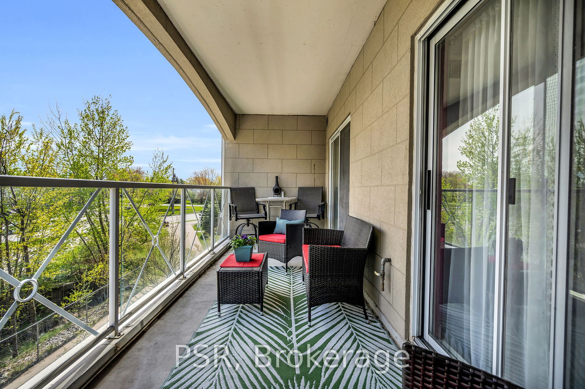 354 Atherley Road #211