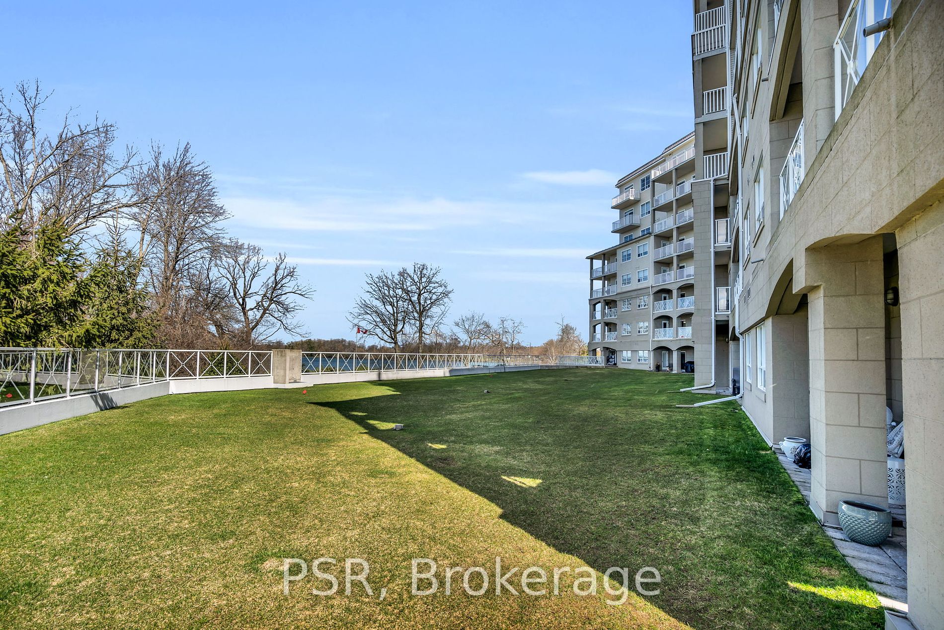 354 Atherley Road #211
