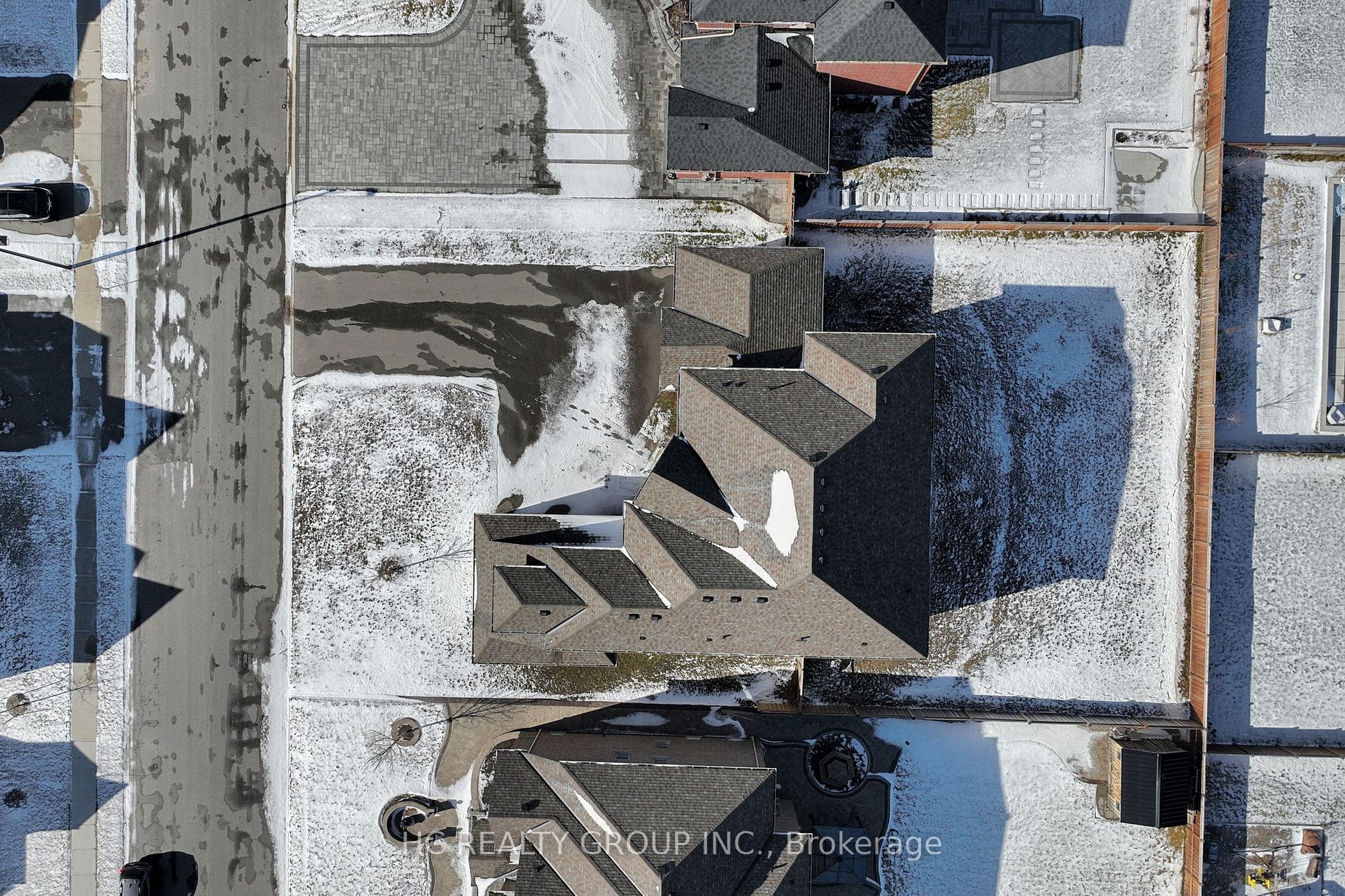 56 Redmond Cres