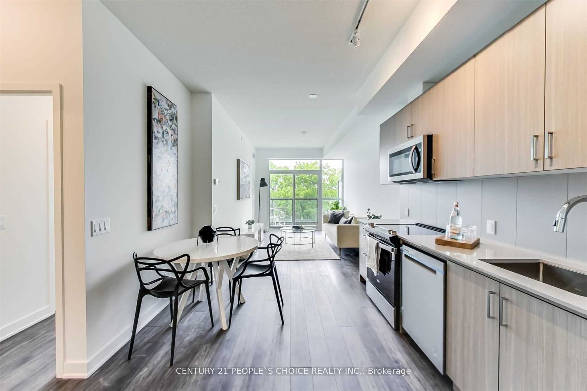 681 Yonge St, #528