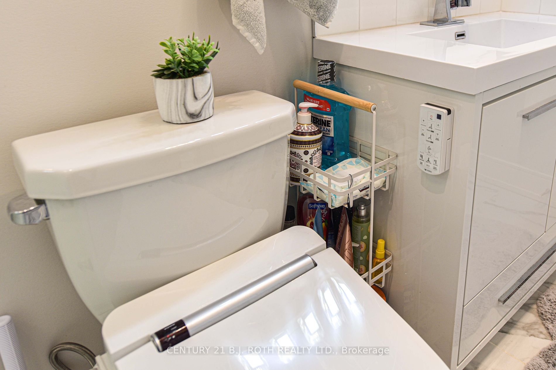 21 Matchedash St S, #209