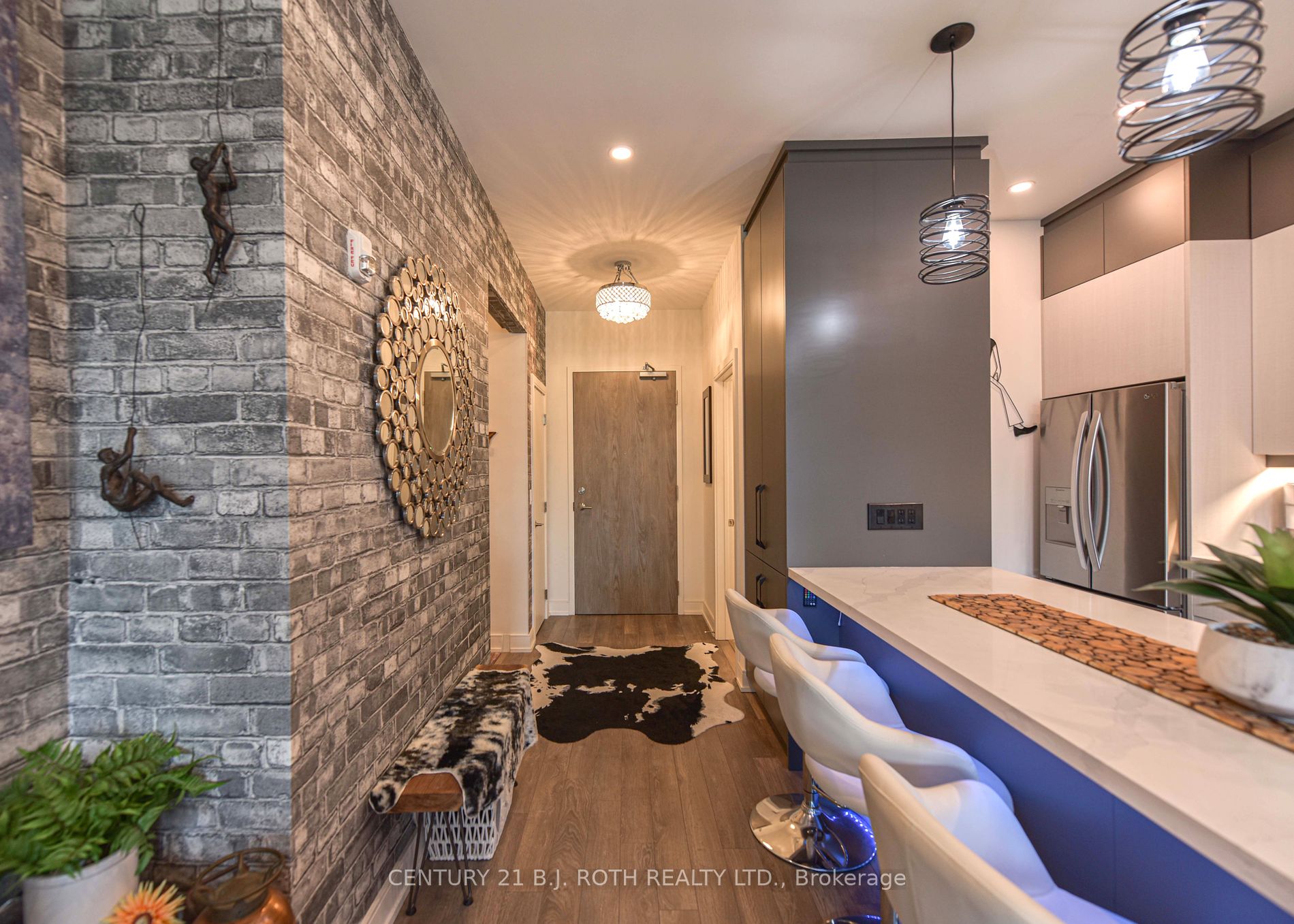 21 Matchedash St S, #209