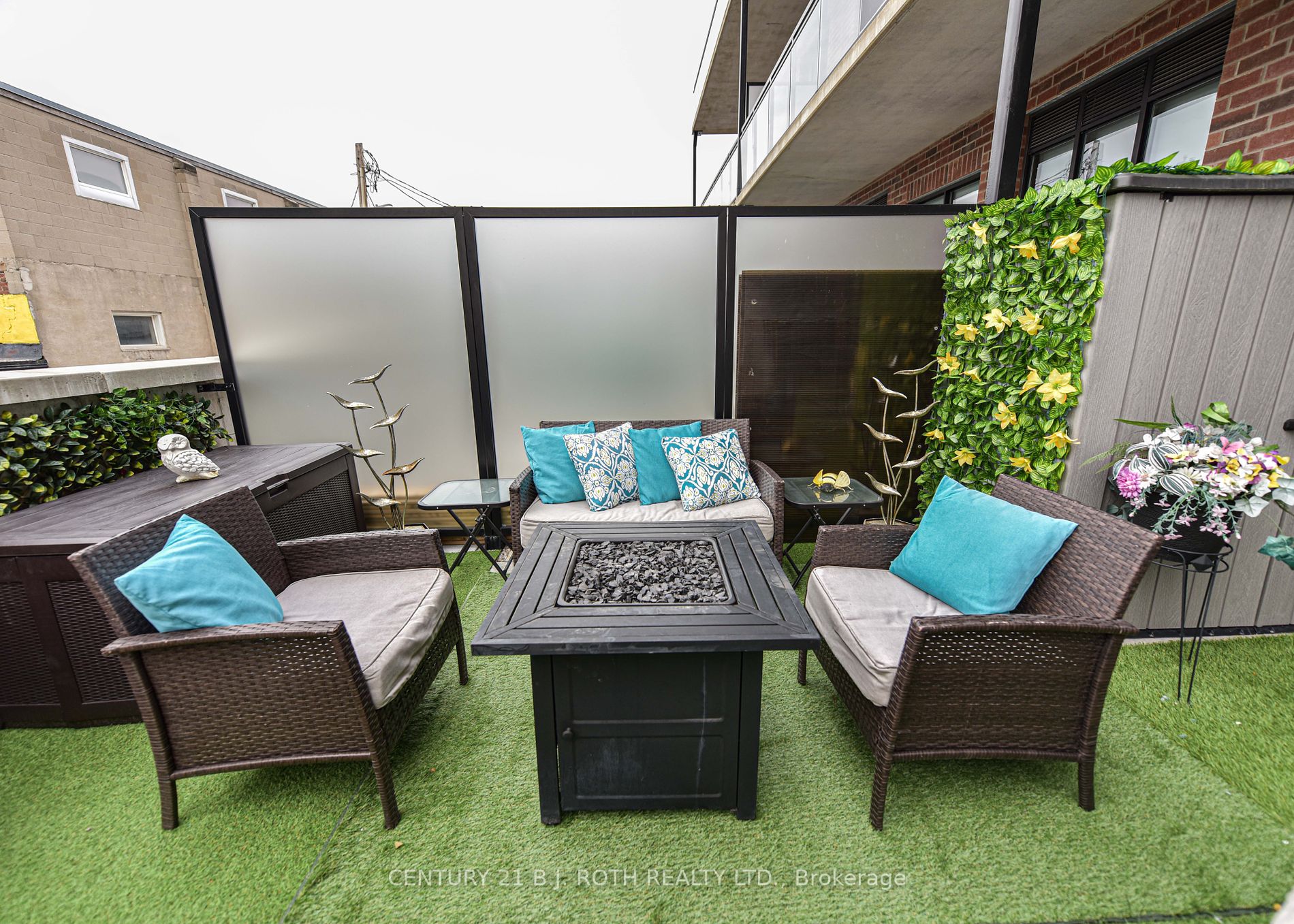 21 Matchedash St S, #209