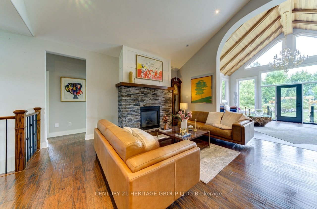158 Mennill Drive
