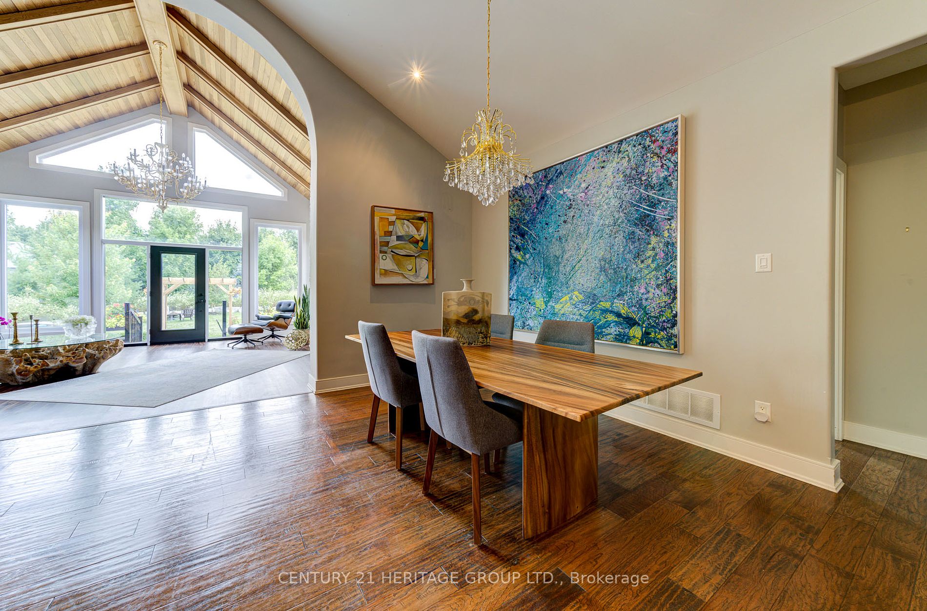 158 Mennill Drive