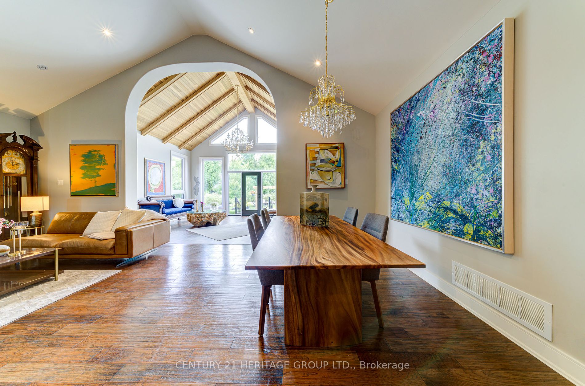 158 Mennill Drive