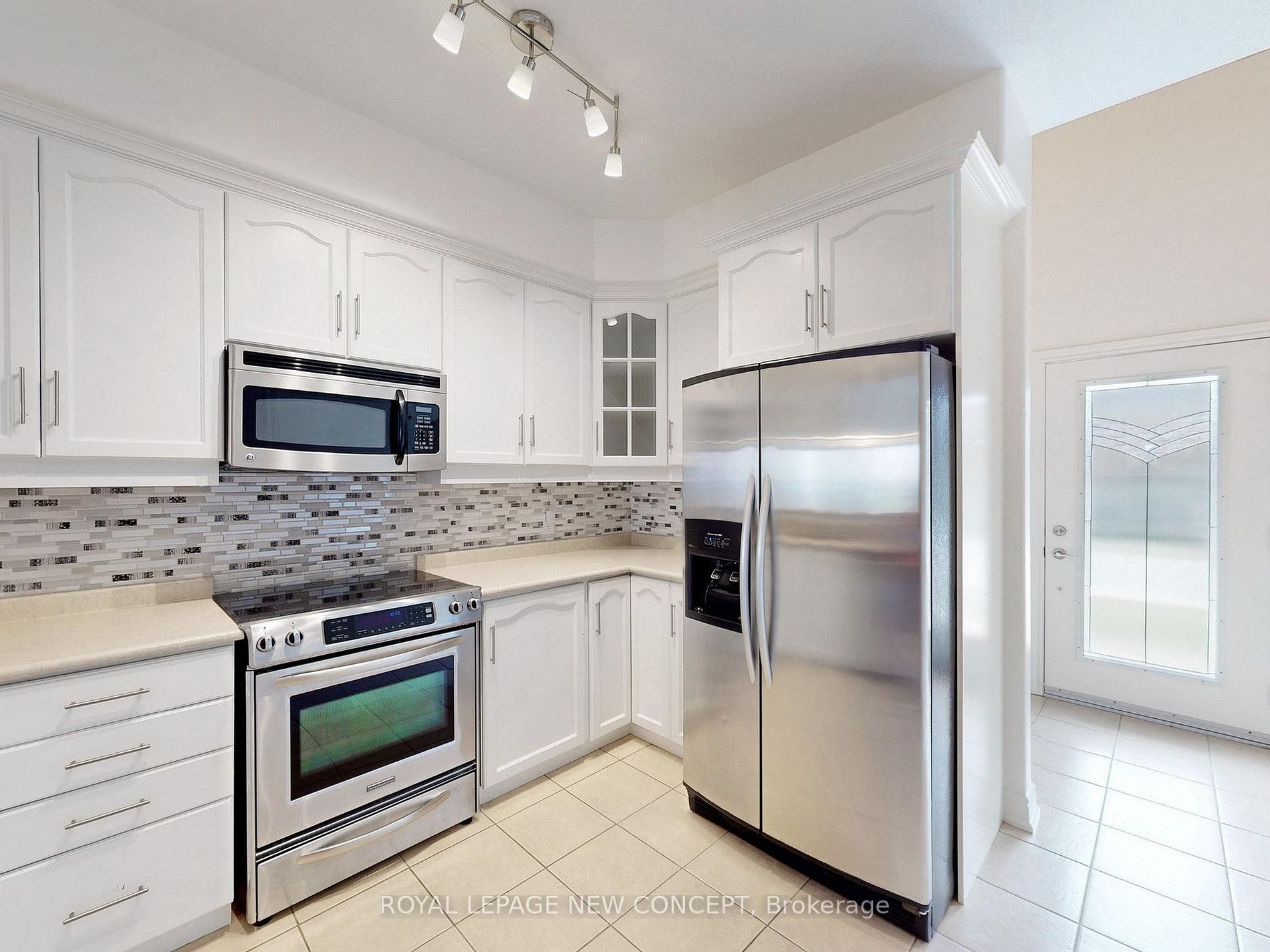 125 Huronia Road #11