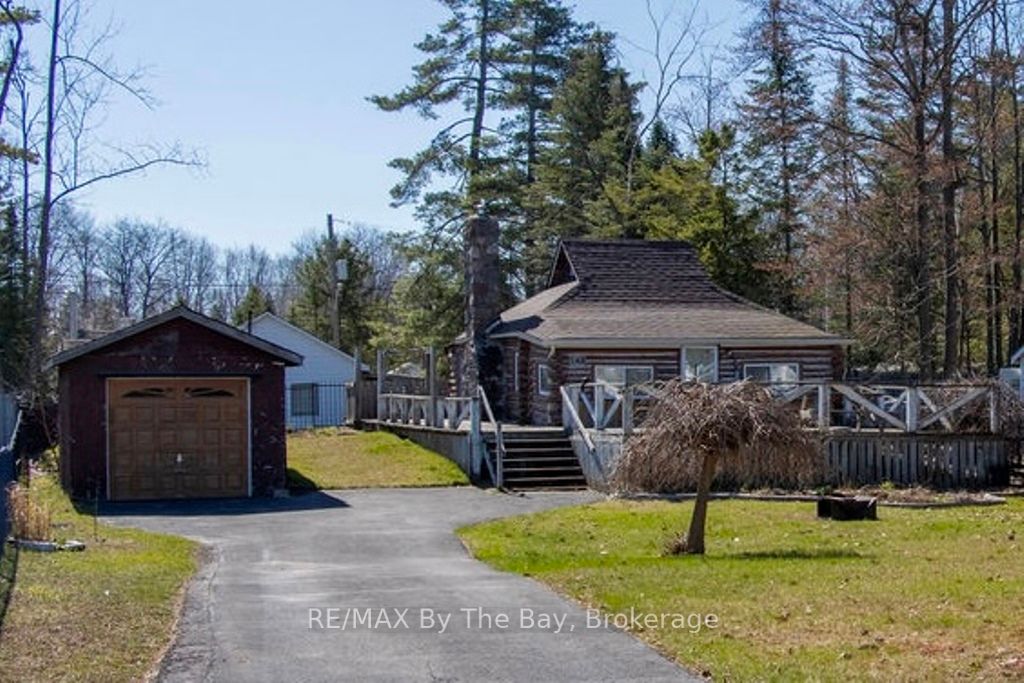 125 River Road E