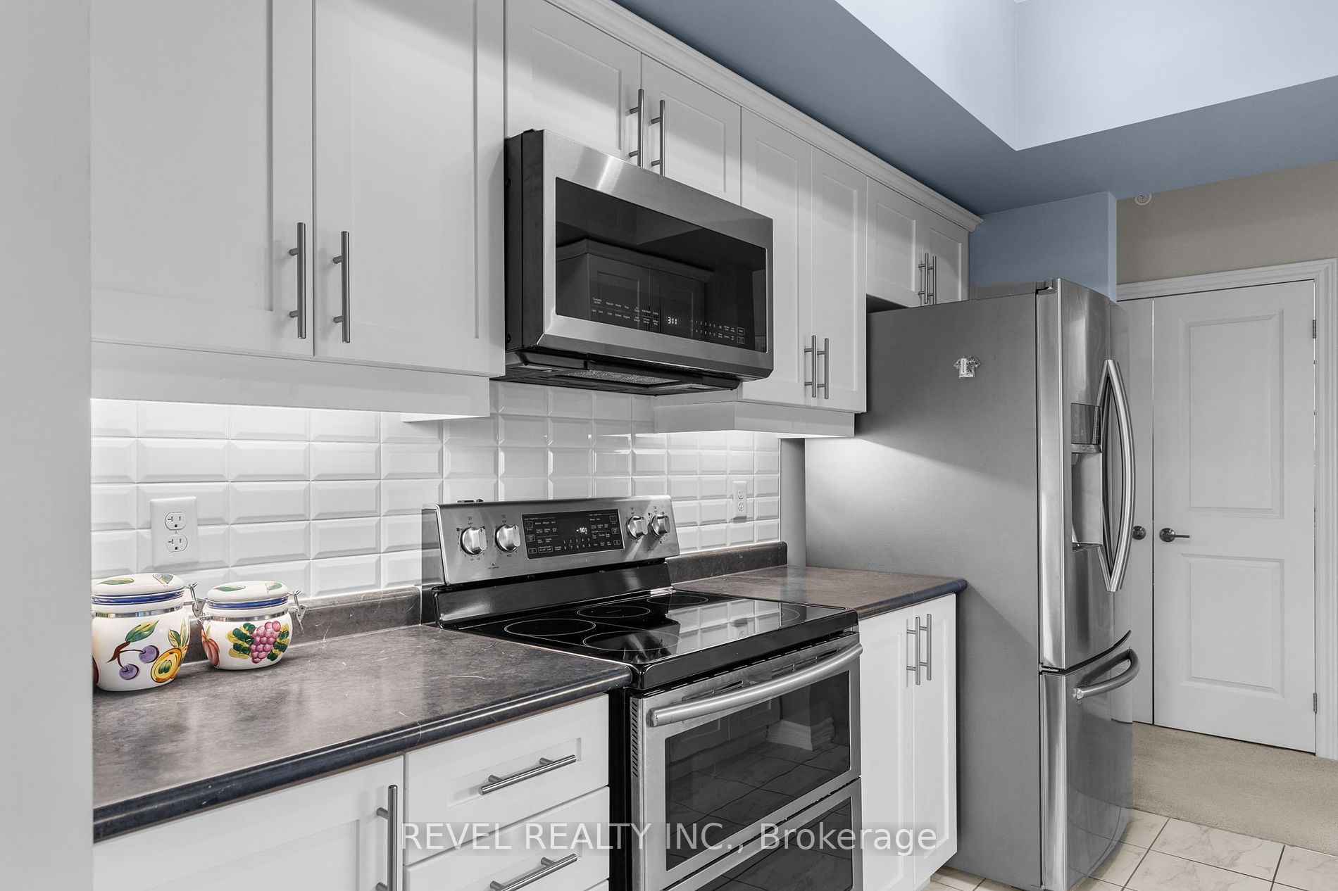 5 Greenwich Street #212